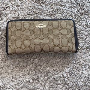 Coach wallet
